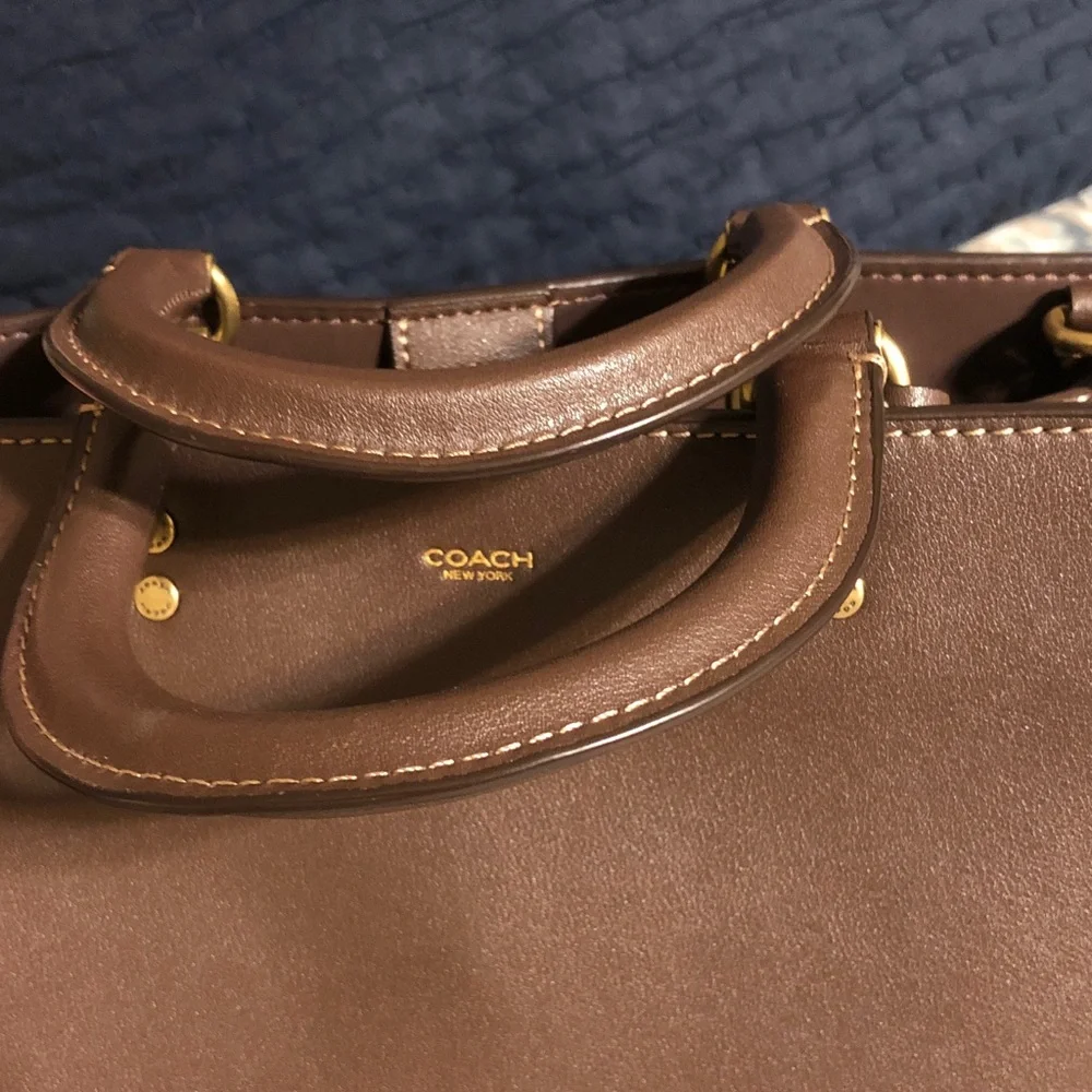 Brown Leather Purse knock-off brand with Gold Hardware